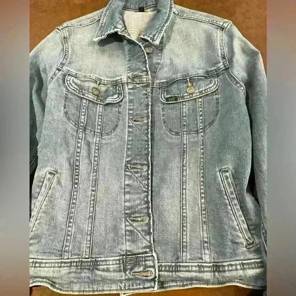 5 for 30$ Lee women’s jean jacket size M - Picture 9 of 10
